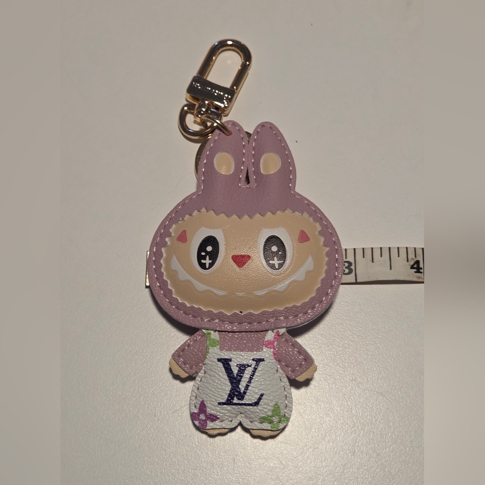 Labubu Leather Keychain - Picture 7 of 7